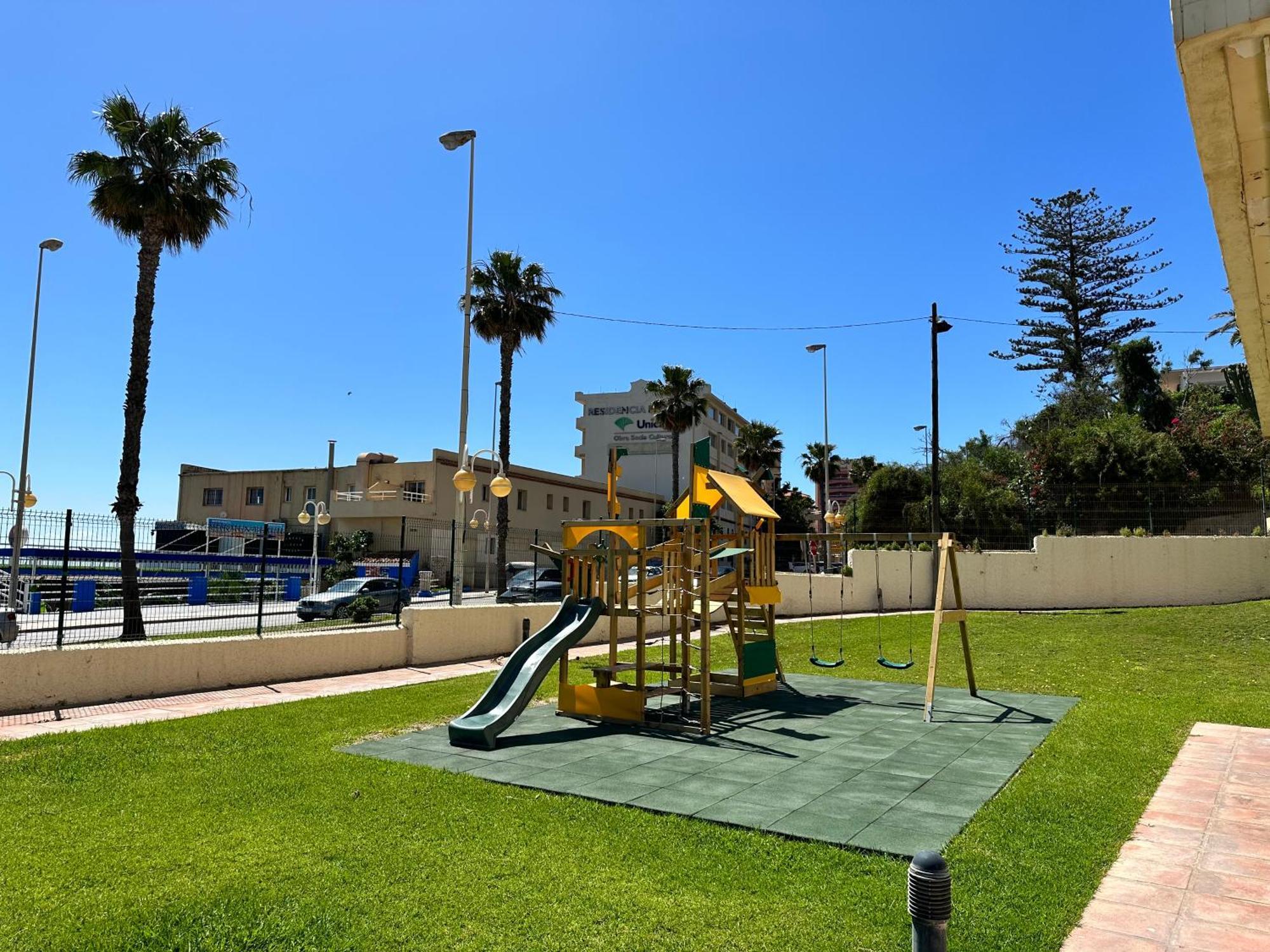 베날마데나코스타 Aloha Playa Sol Y Mar 아파트 외부 사진