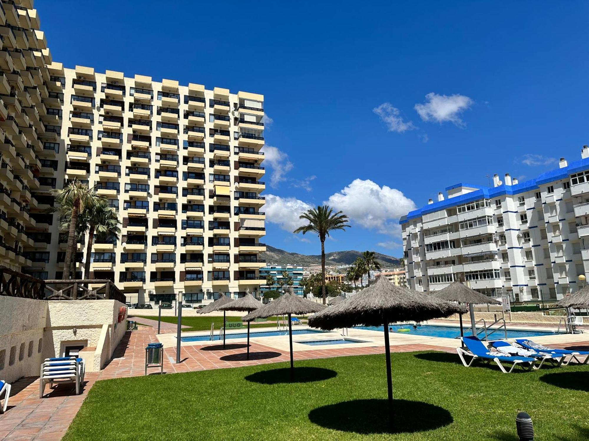 베날마데나코스타 Aloha Playa Sol Y Mar 아파트 외부 사진